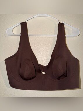 SKIMS Wireless Bonded Corset Plunge Scoop Bralette in color Coffee NWT